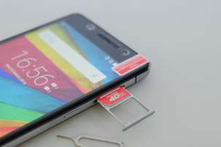 spesifikasi-dan-review-handphone-andromax-r2-terbaru